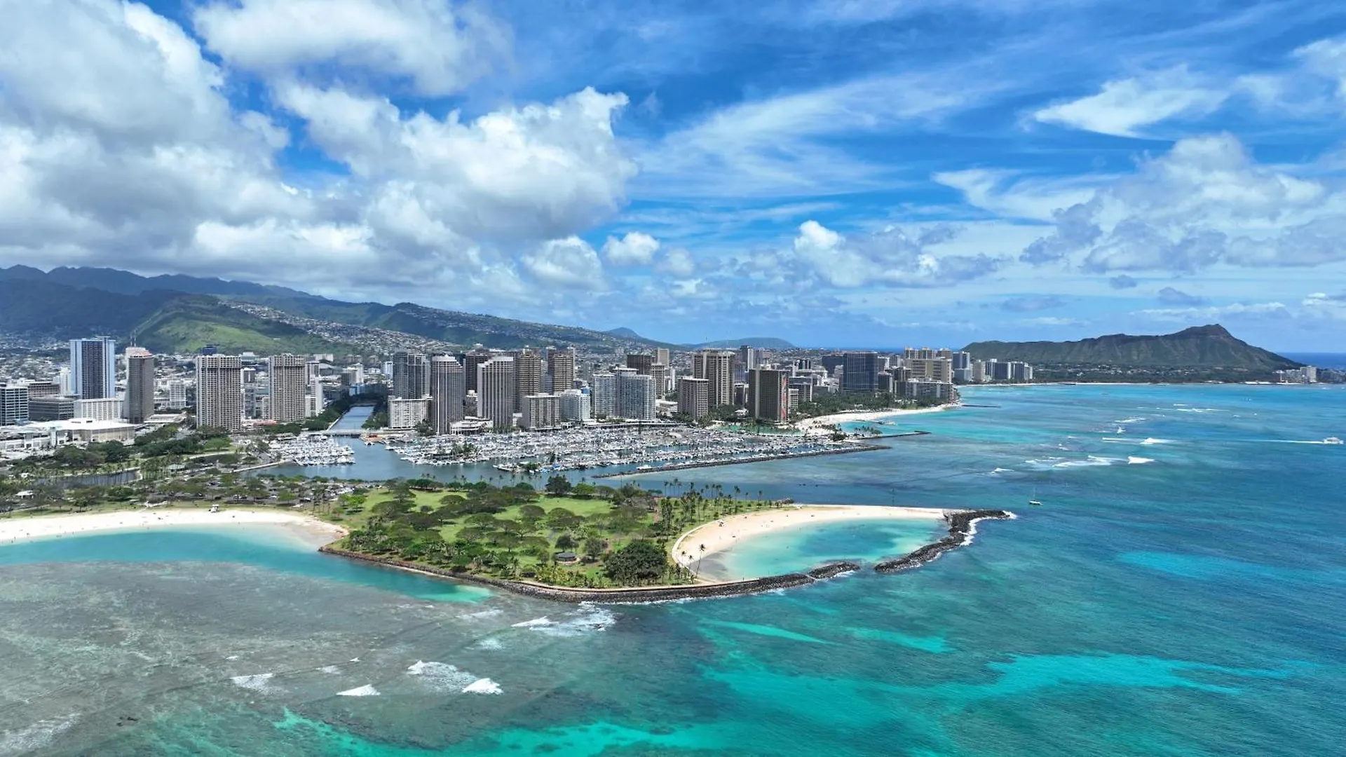Ocean View Room At Ala Moana Fees Include ホノルル