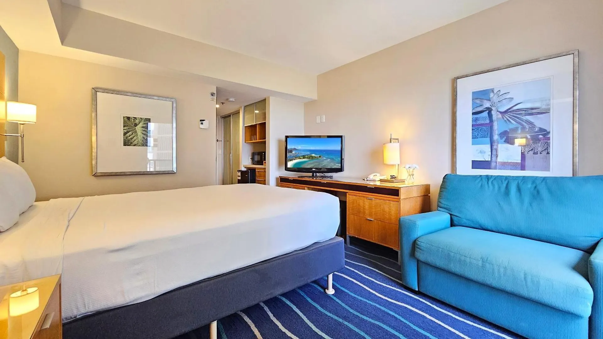 Ocean View Room At Ala Moana Fees Include ホノルル ホテル
